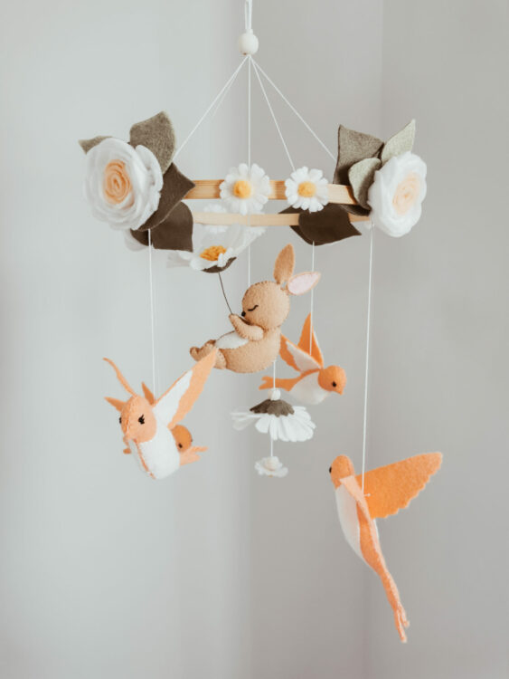 mobile lapin hirondelles